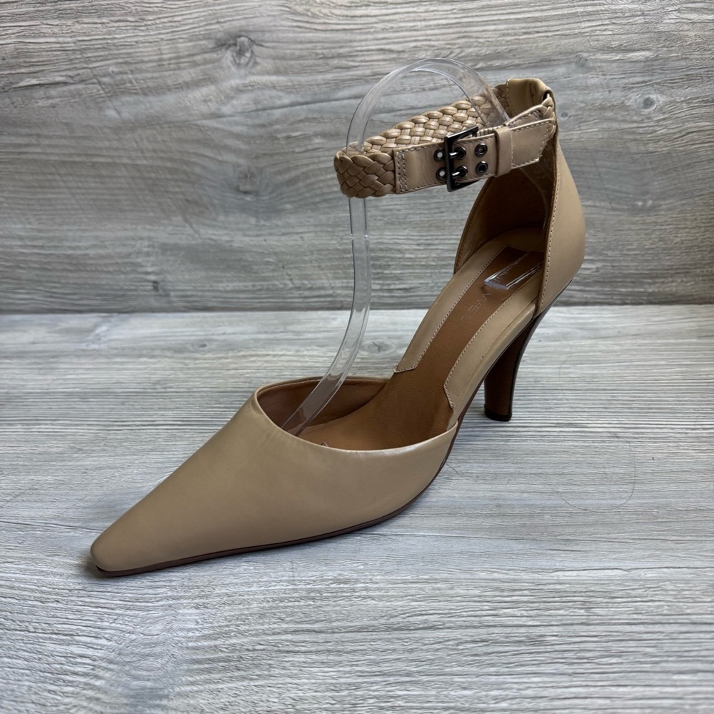 New Nine West Tan leather Women's Heels with braided buckle ankle strap size 10
